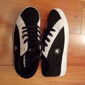 Airwalk Ones black and white 90's skate classics
